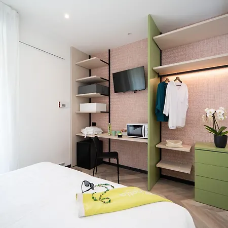 Isabella Hotel 3*