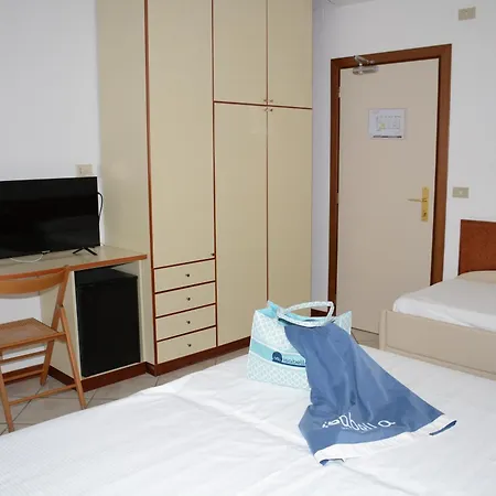 Isabella Hotel 3*