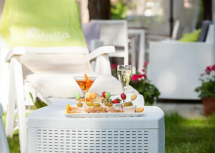 Isabella 3* ميلانو ماريتيما